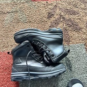 Nike ACG (all condition gear) airmax boots
